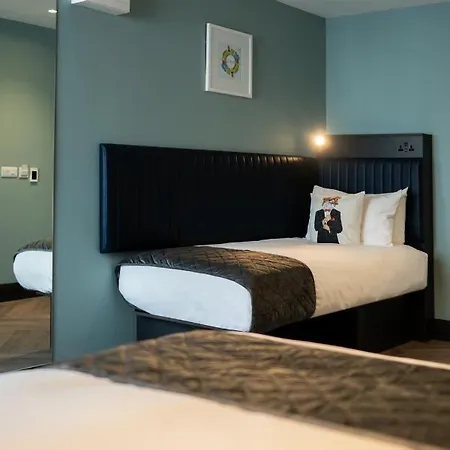 One Ξενοδοχείο 4*