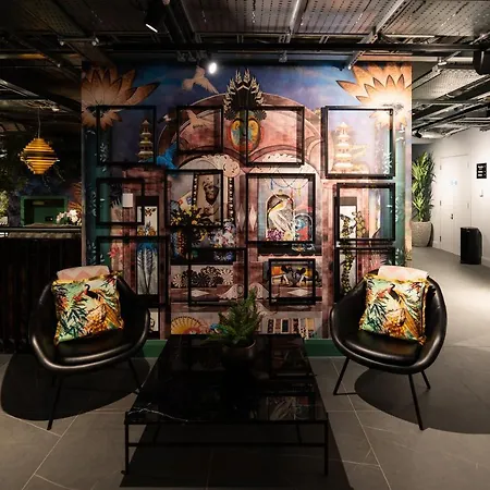 One Ξενοδοχείο 4*