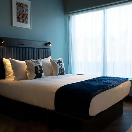 Ξενοδοχείο One 4*